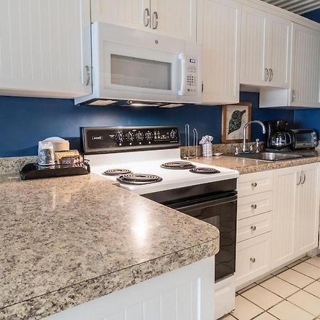 Two Bedroom Villa Sleeps 6 Has 2 Queen And 1 King Pawleys Island Kültér fotó