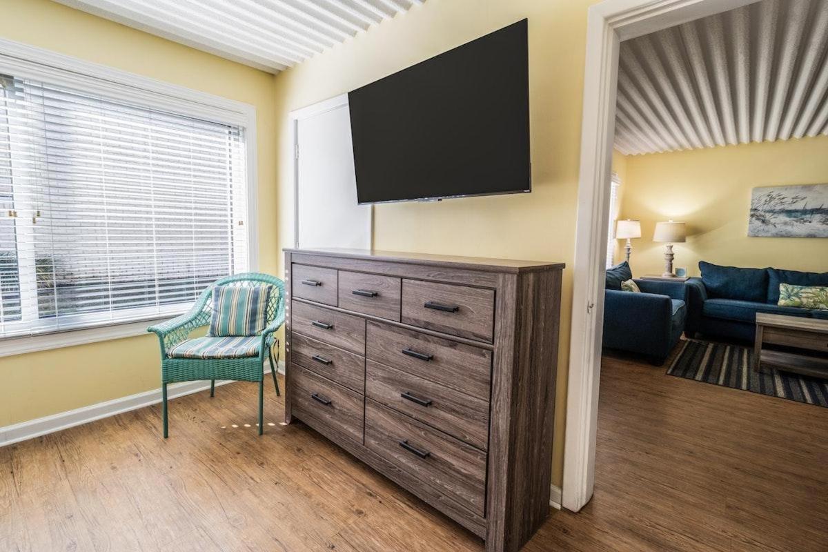 Two Bedroom Villa Sleeps 6 Has 2 Queen And 1 King Pawleys Island Kültér fotó